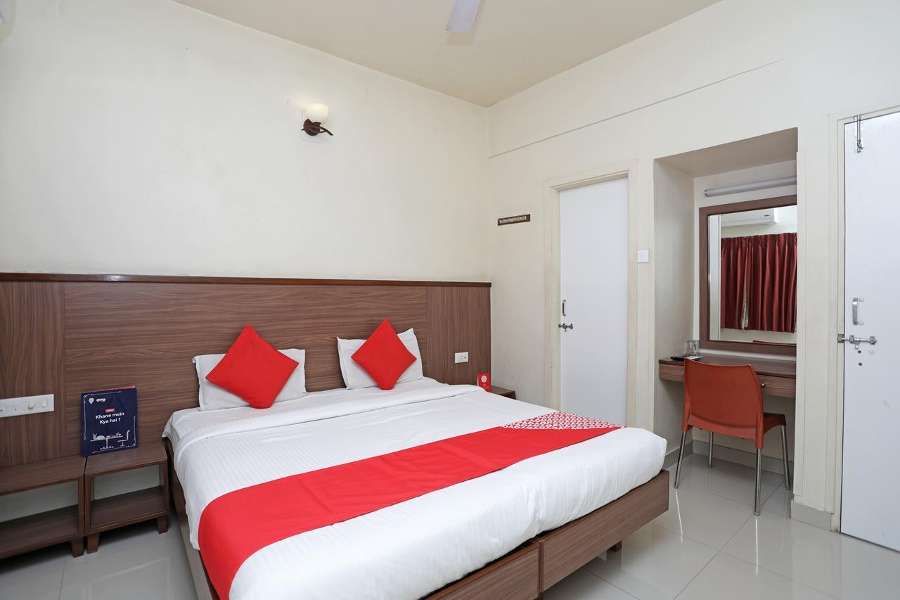 Oyo 4104 Surya Villa 浦那 外观 照片