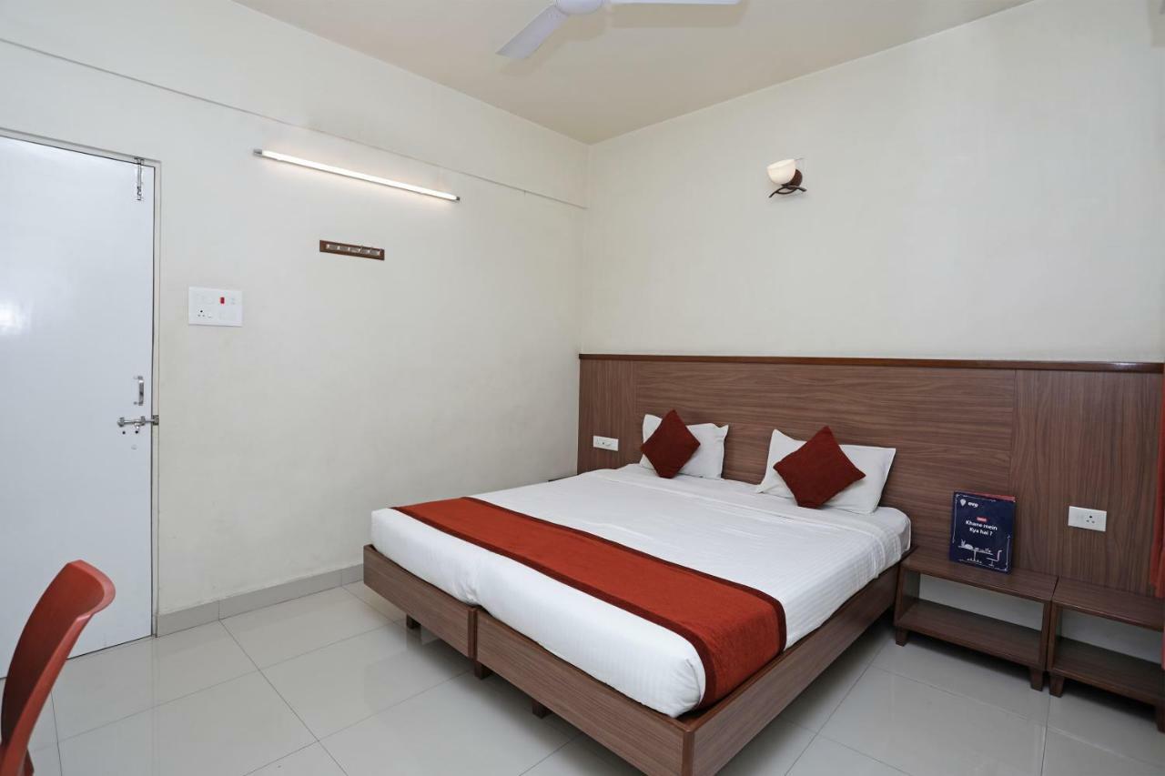 Oyo 4104 Surya Villa 浦那 外观 照片