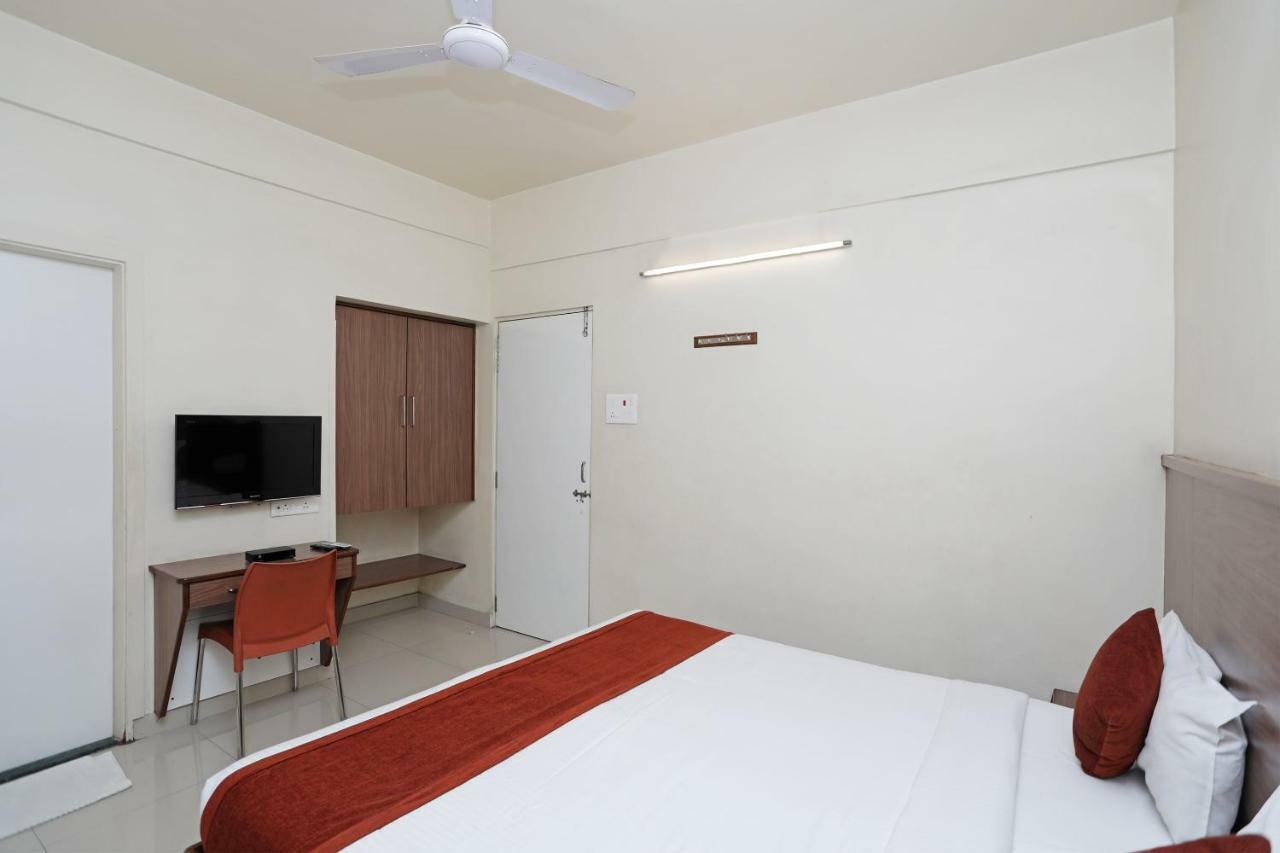 Oyo 4104 Surya Villa 浦那 外观 照片